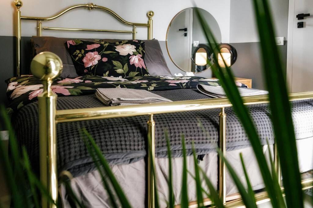 Luxurious Huge Flat With Large Terrace Lejlighed Bukarest Eksteriør billede